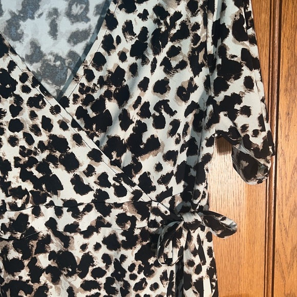 Animal print wrap look top - Picture 2 of 4